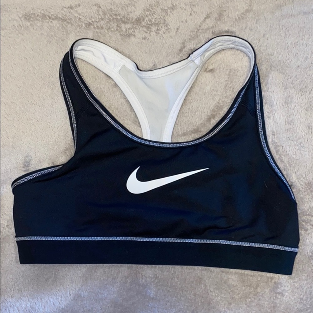 Black and White Reversible Nike Sports Bra